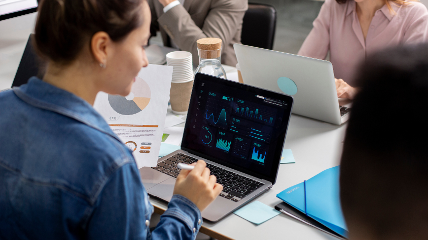 AI-Powered Reporting and Dashboards: Next-Gen ERP Analytics